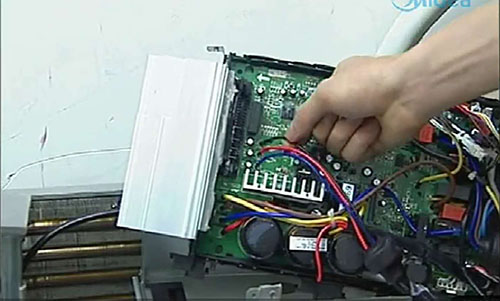 富川美的空调电话是多少